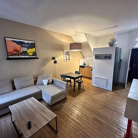 Standing Apartment T2 Near The Train Station And Tours Exterior foto