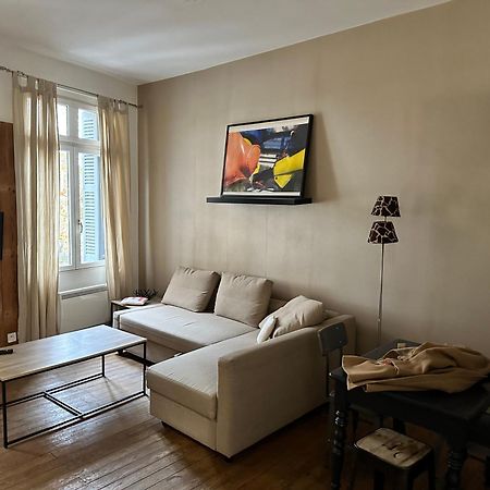 Standing Apartment T2 Near The Train Station And Tours Exterior foto
